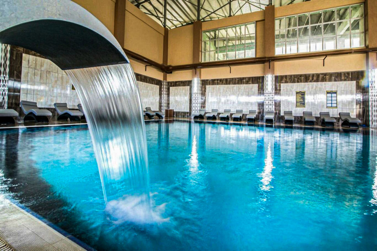 Arya Thermal Hotel — termal havuz